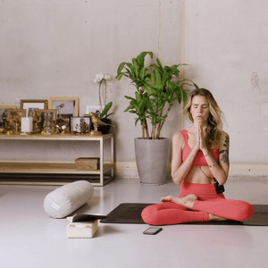 Aula de Yin Yoga com Martina Heuser